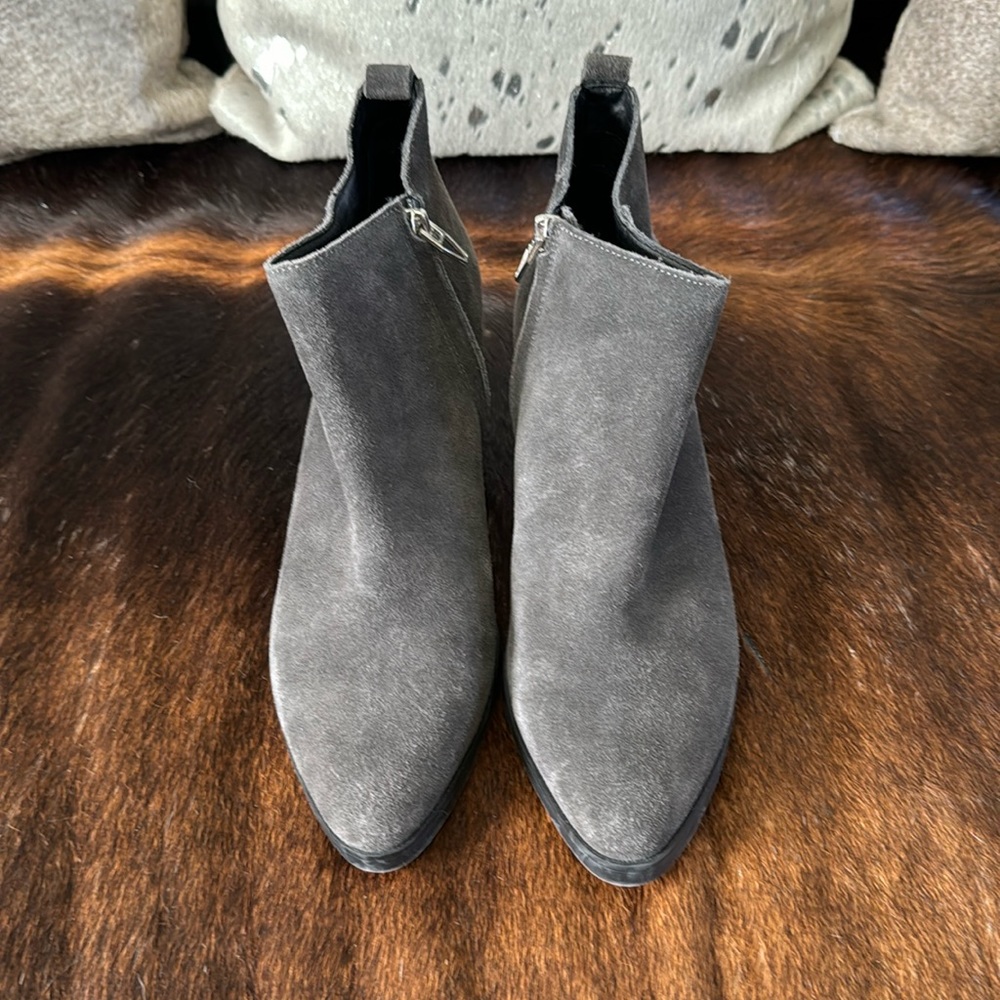 Dolce Vita Dark Grey Booties Size 8.5 Gray